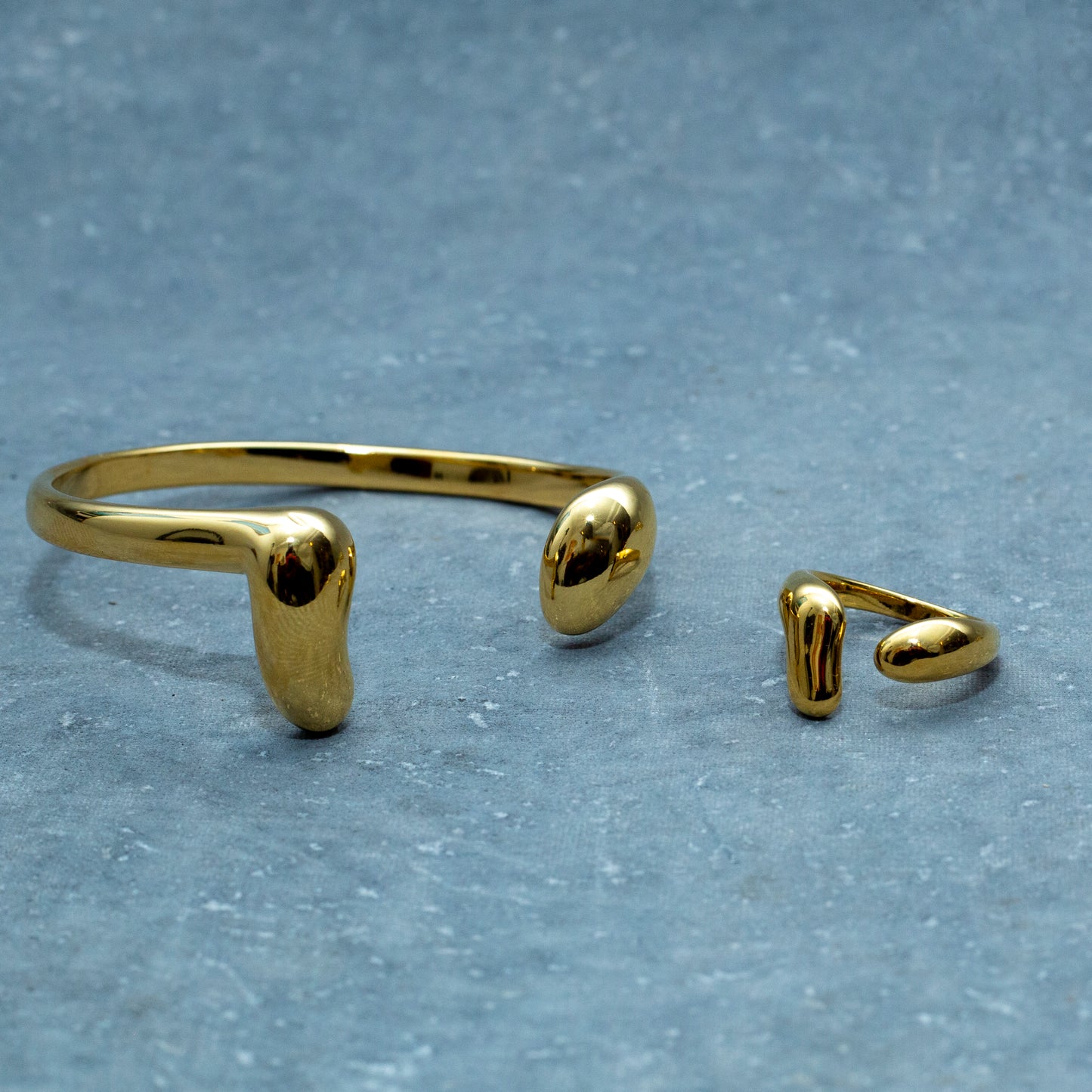 Velin Bangles